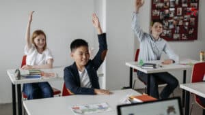 TOP 10+ Trung Tâm Dạy Tiếng Anh Uy Tín Tại Quận 1 – Phụ Huynh & Học Sinh Nên Biết